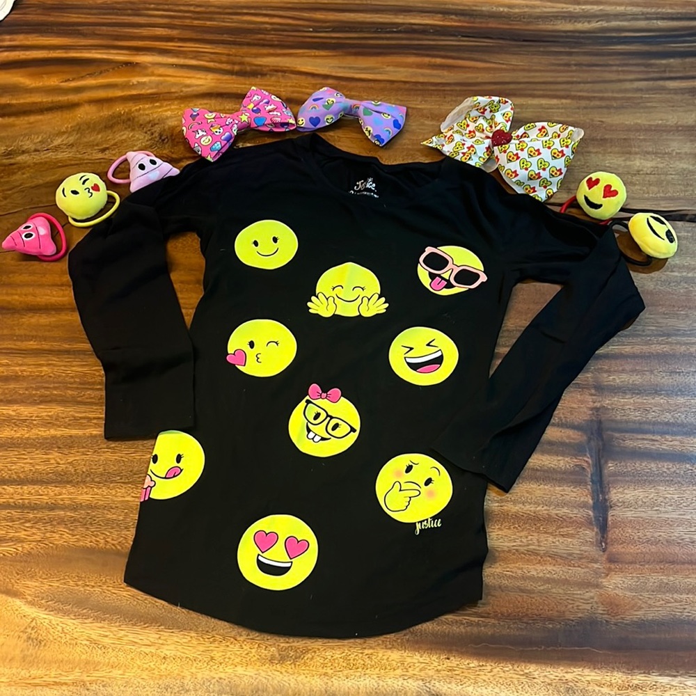 JUSTICE STORE EMOJI BLACK LONG SLEEVE T-SHIRT 3 BOWS 5 STUFFED EMOJI RUBBERBANDS